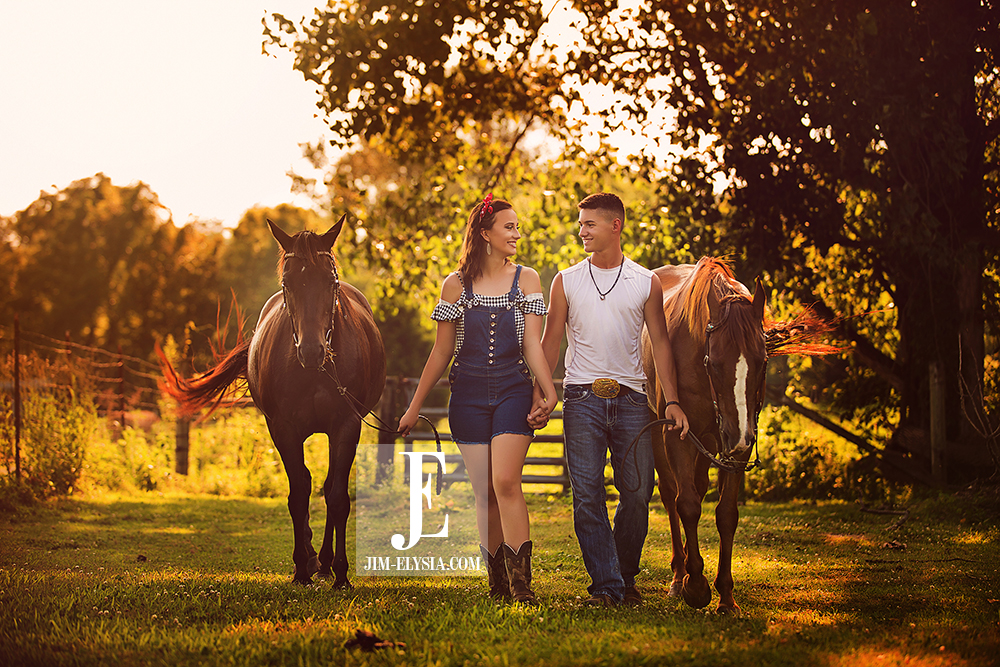 Country-Senior-Pictures Country Inspired Senior Session