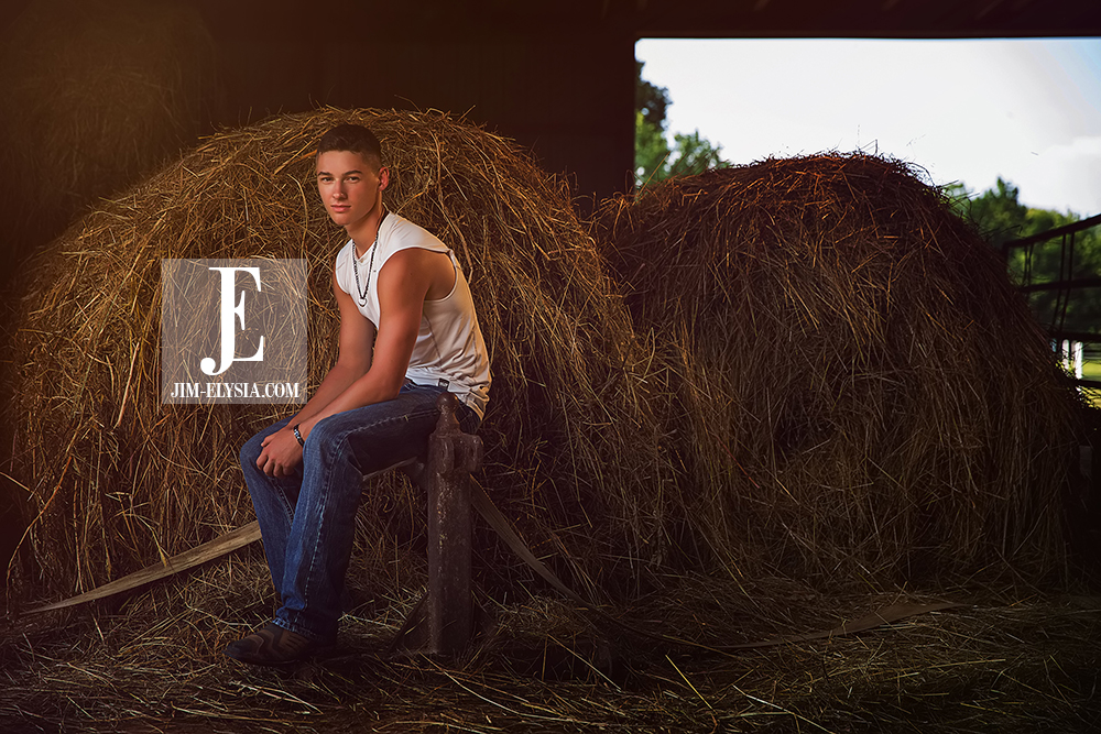 country-themed-senior-pictures Country Inspired Senior Session